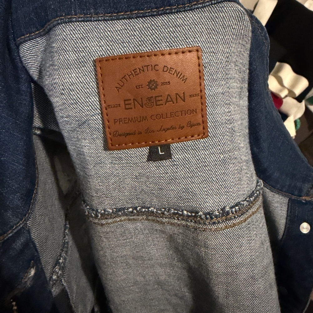 Women's Blue Denim Vest - Picture 7 of 7